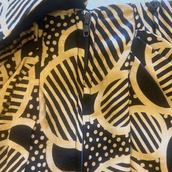 VINTAGE ANNE KLEIN ASIAN-INSPIRE SKIRT AND BLOUSE - Picture 8 of 15